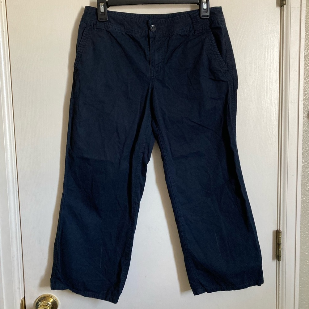 *Tommy Bahama Navy Cargo Style Size 4 Capri Cropped Pants #S